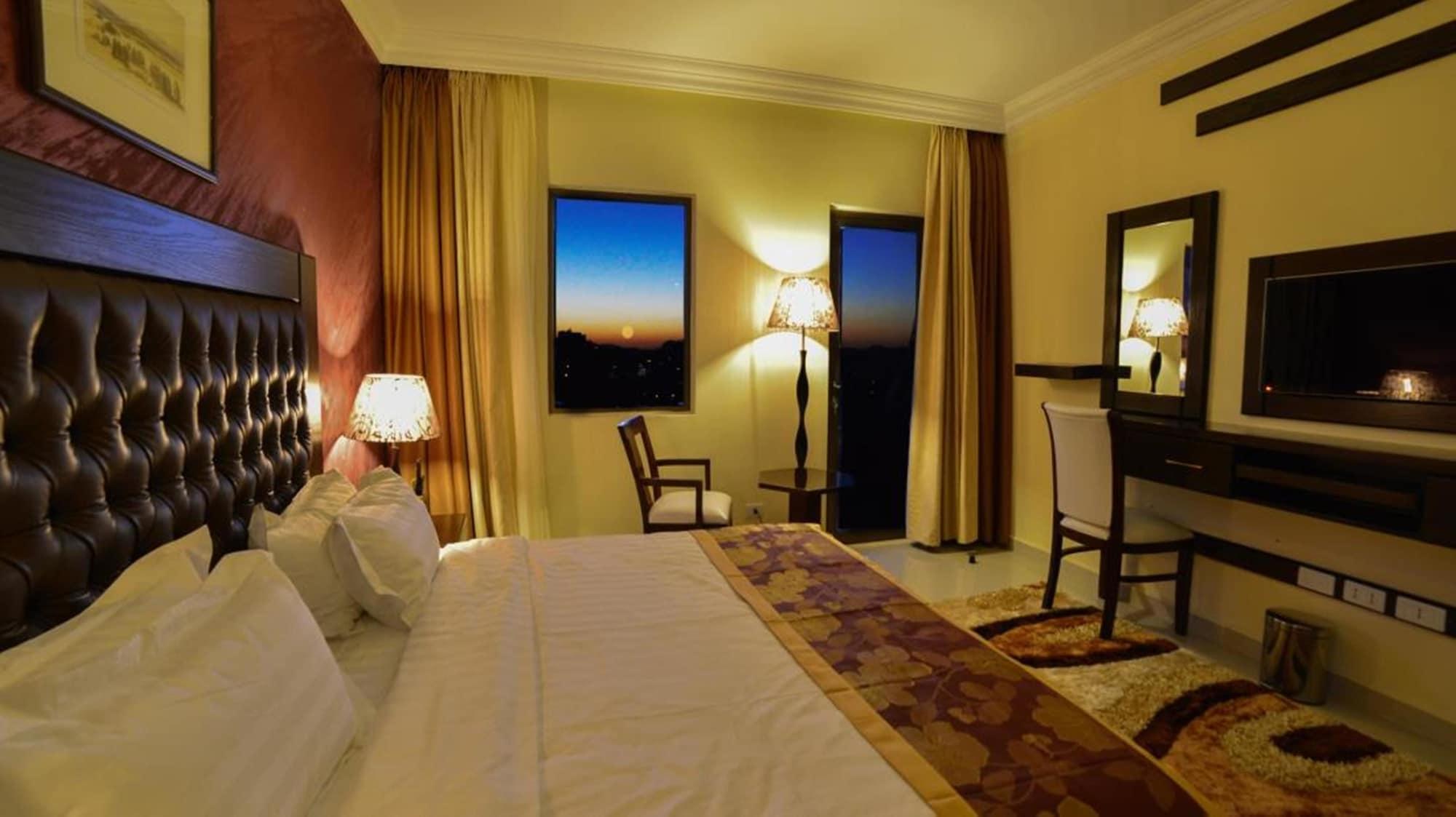فندق بي كواترو ريلاكس 4*